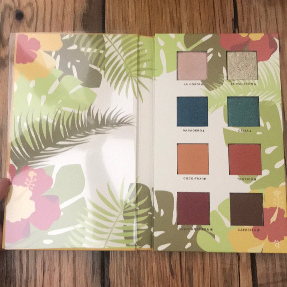 Alamar Cosmetics Eyeshadow Palette Volume 1
